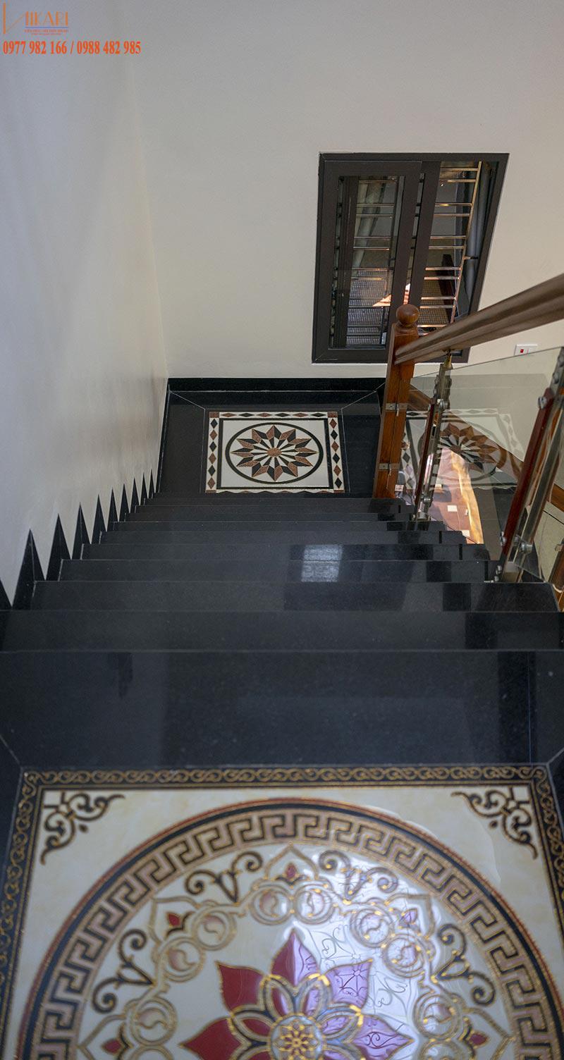 Anh Thuc Te Gia Dinh Anh Nghi 13